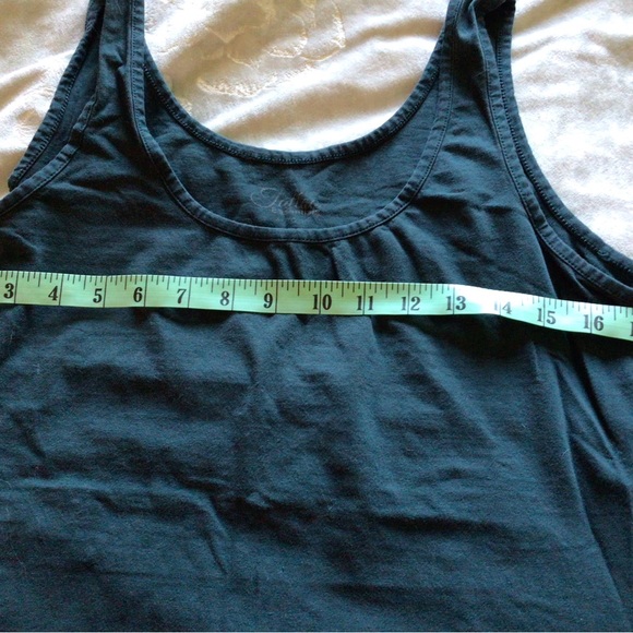 🌻 3 for $15. Tattoo Essentials tank top. Size X-Large. - Picture 4 of 4